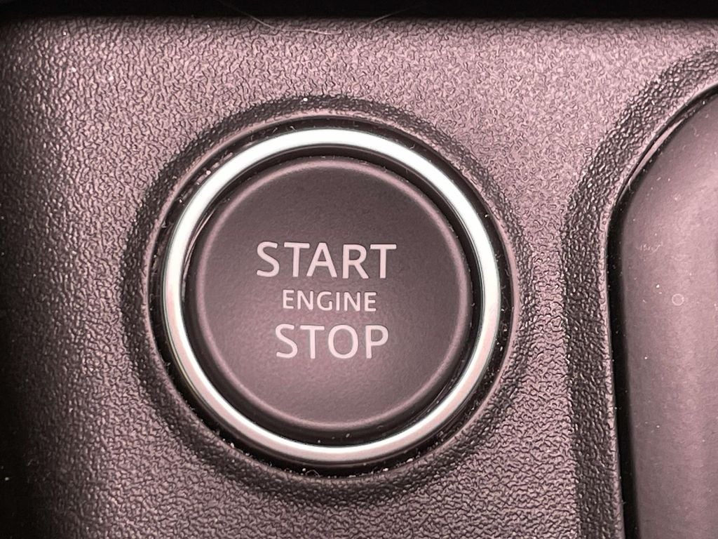 2025 Land Rover Defender 90 X-Dynamic SE