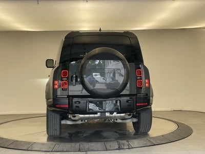 2025 Land Rover Defender 90 X-Dynamic SE