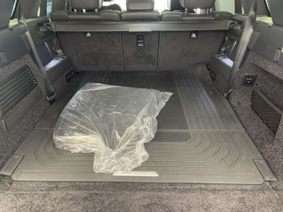 2025 Land Rover Range Rover SE LWB