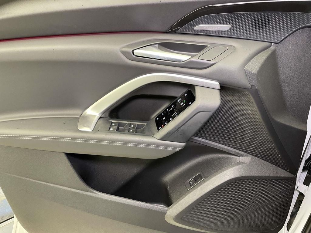 2025 Audi Q5 2.0T Premium Plus quattro