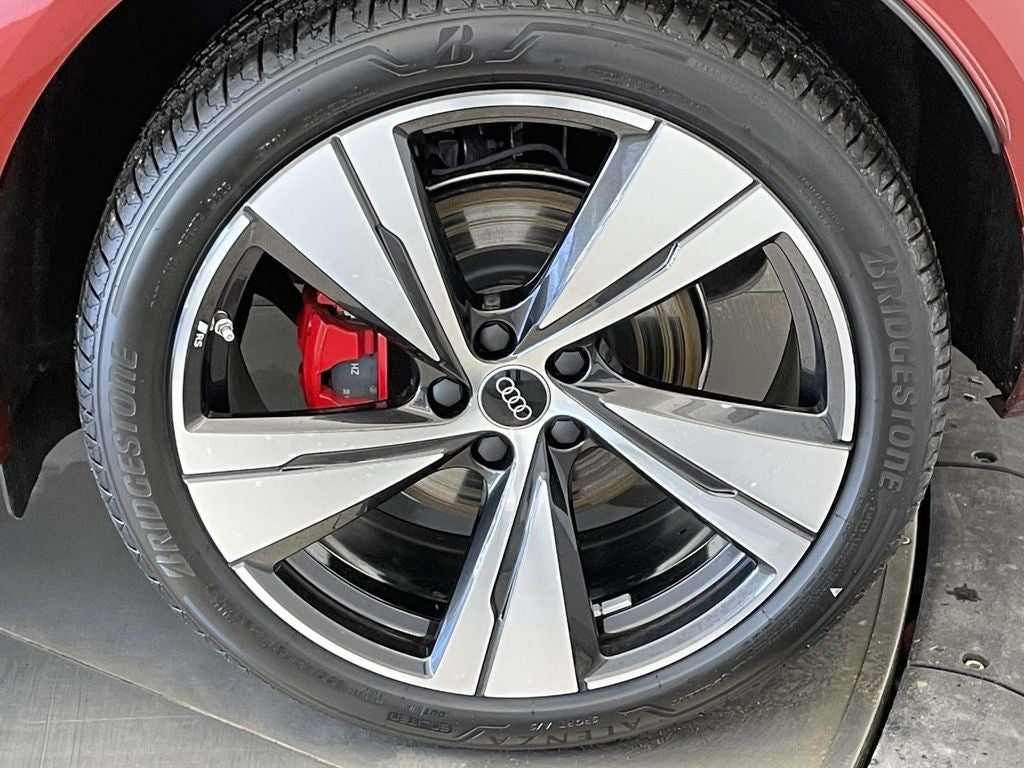 2025 Audi SQ5 3.0T Prestige quattro