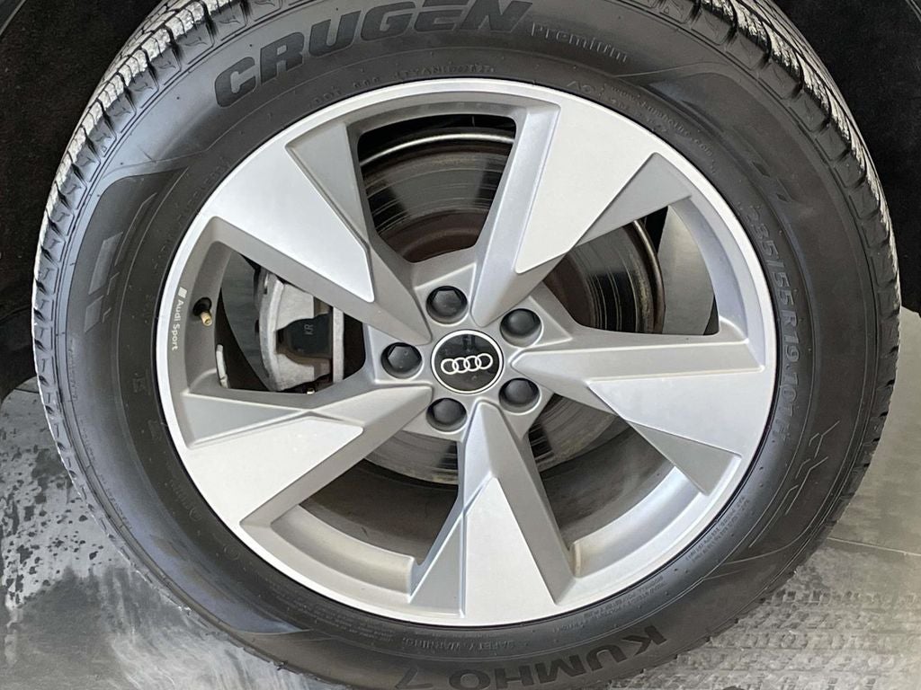 2023 Audi Q5 40 Premium quattro