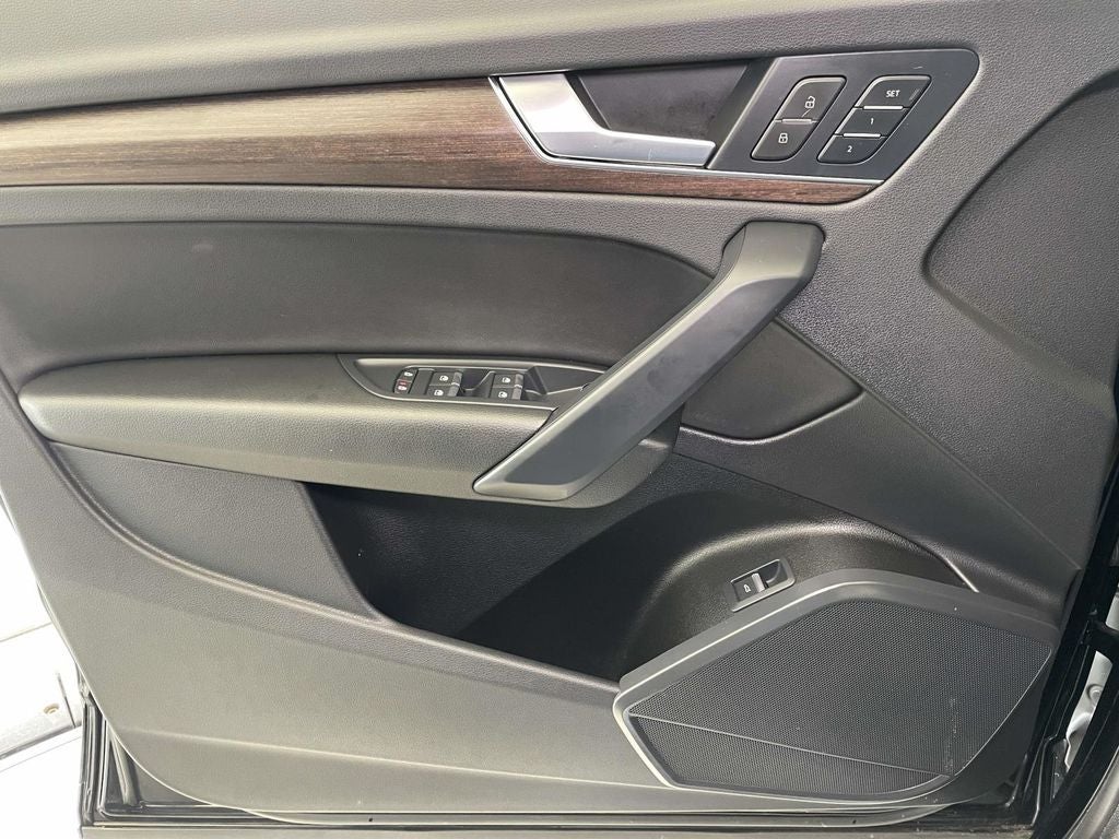 2023 Audi Q5 40 Premium quattro