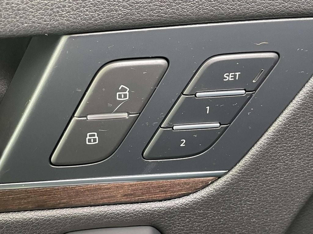 2023 Audi Q5 40 Premium quattro