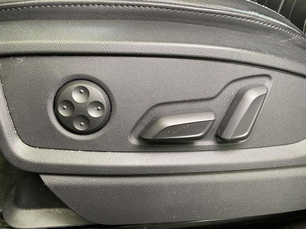 2023 Audi Q5 40 Premium quattro