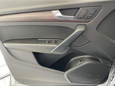 2023 Audi Q5 40 Premium quattro