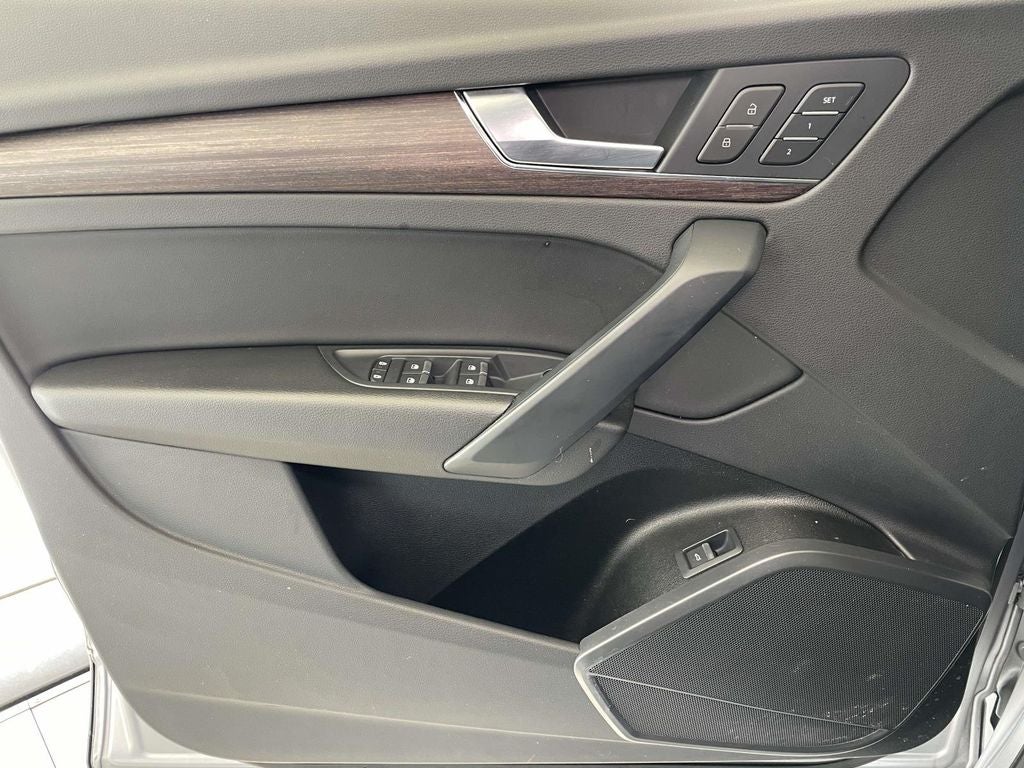2023 Audi Q5 40 Premium quattro