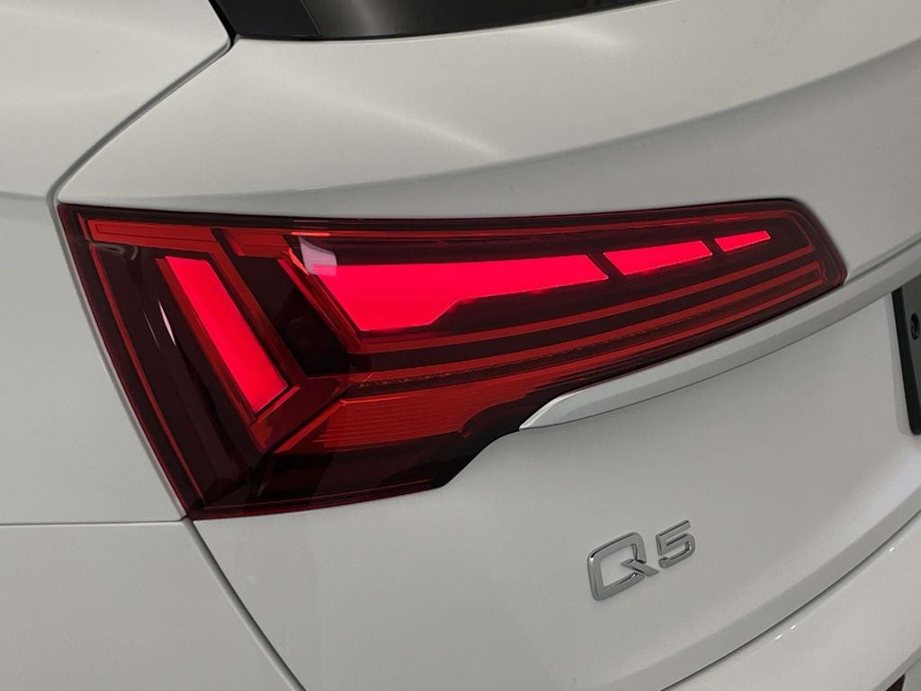 2023 Audi Q5 40 Premium quattro