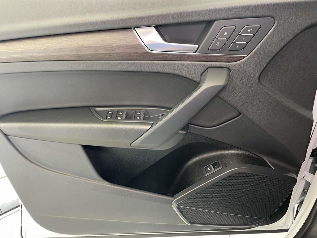 2023 Audi Q5 40 Premium quattro