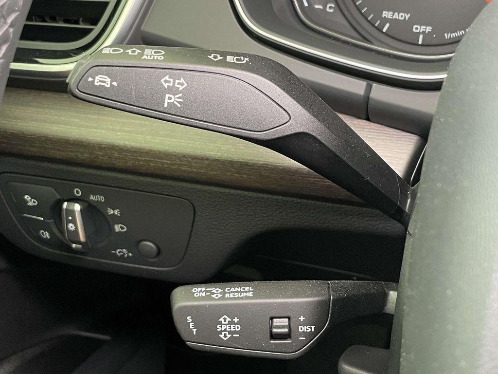 2023 Audi Q5 40 Premium quattro