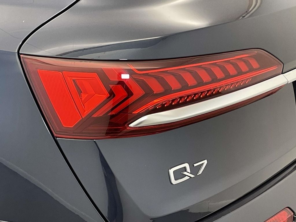 2023 Audi Q7 45 Premium quattro