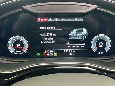 2023 Audi Q7 45 Premium quattro