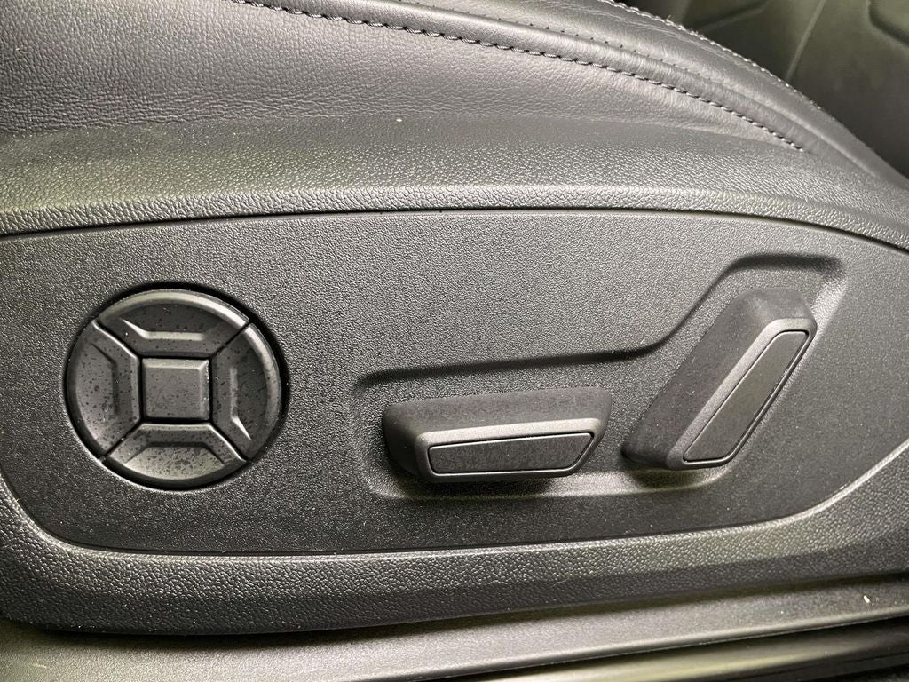 2022 Audi Q3 Premium quattro