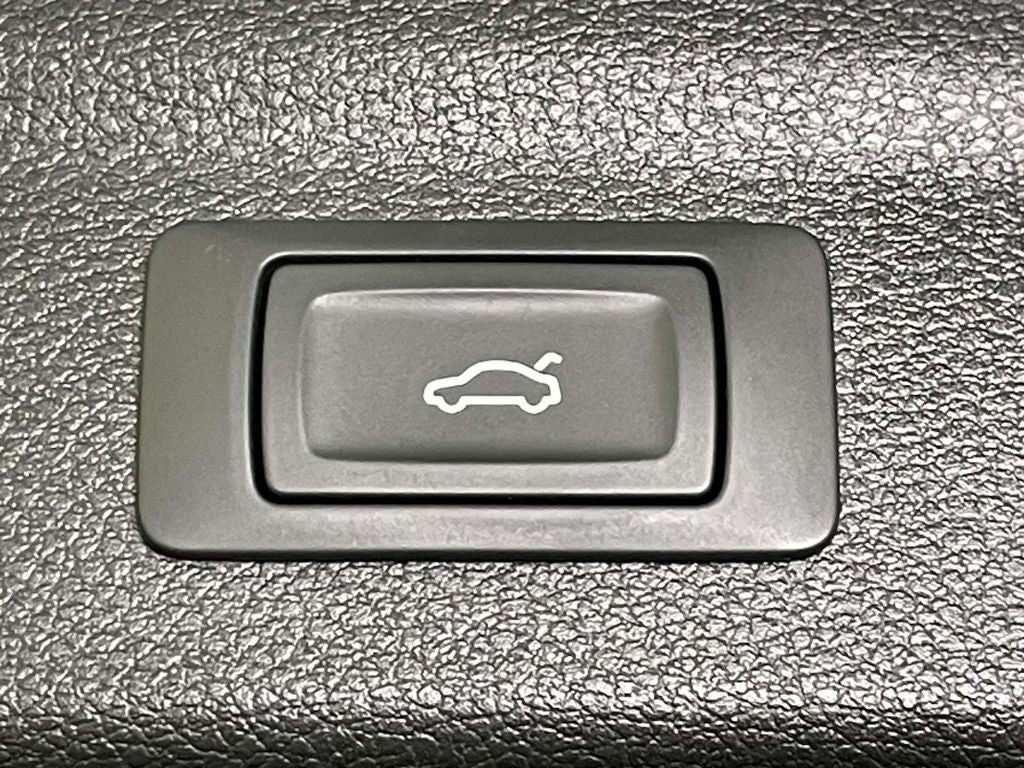 2022 Audi Q3 Premium quattro