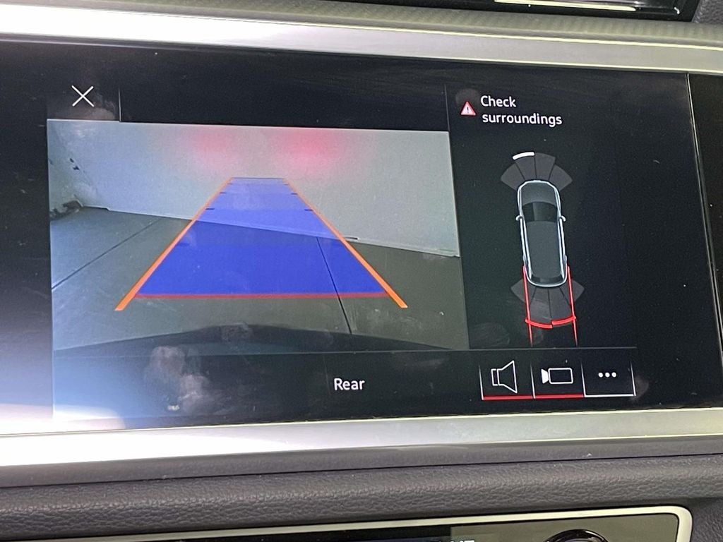 2022 Audi Q3 Premium quattro