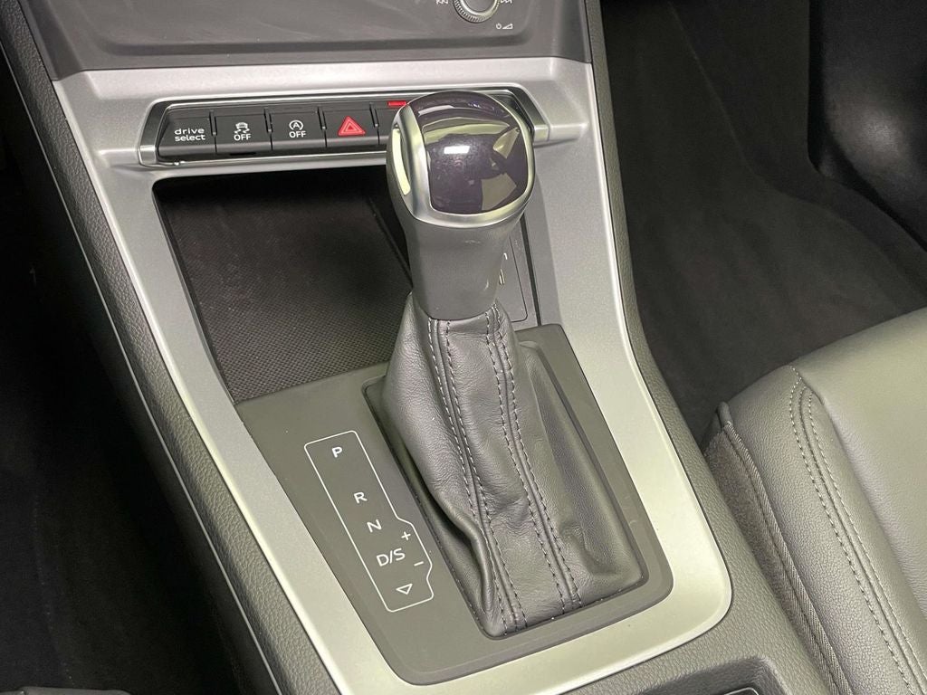 2022 Audi Q3 Premium quattro