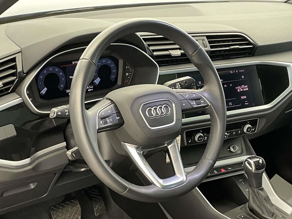 2022 Audi Q3 Premium quattro