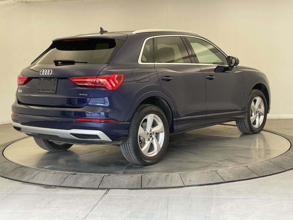 2022 Audi Q3 Premium quattro