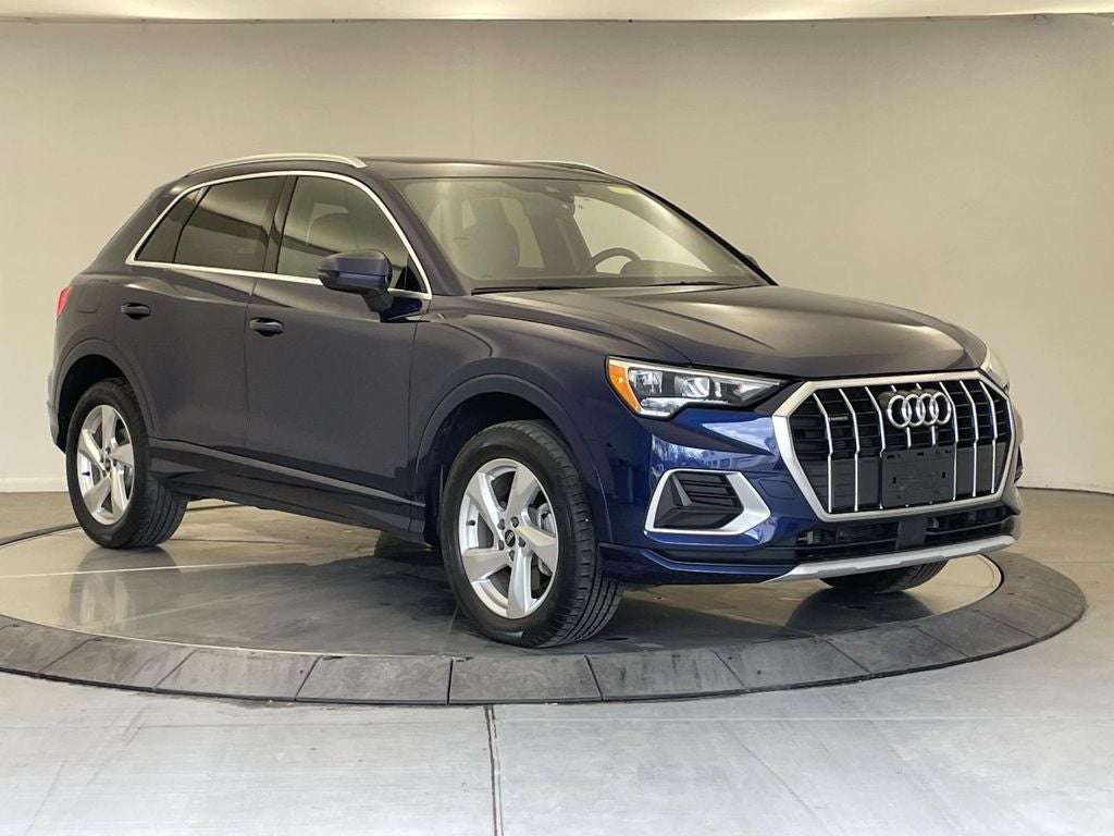 2022 Audi Q3 Premium quattro