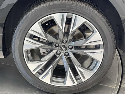 2025 Audi Q8 55 Premium quattro
