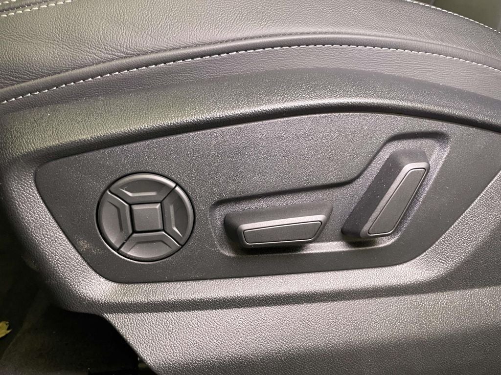 2025 Audi Q8 55 Premium quattro
