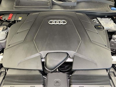 2025 Audi Q8 55 Premium quattro