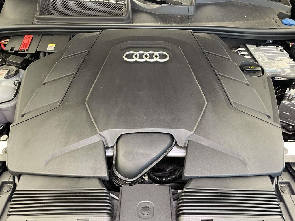 2025 Audi Q8 55 Premium quattro