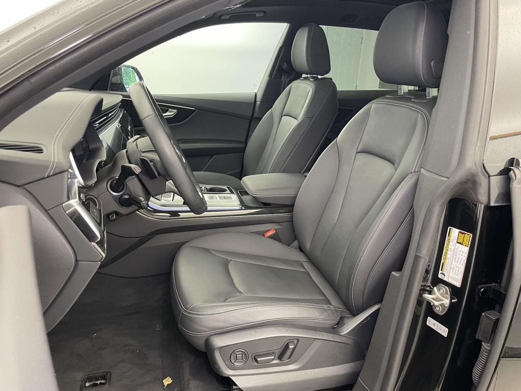 2025 Audi Q8 55 Premium quattro