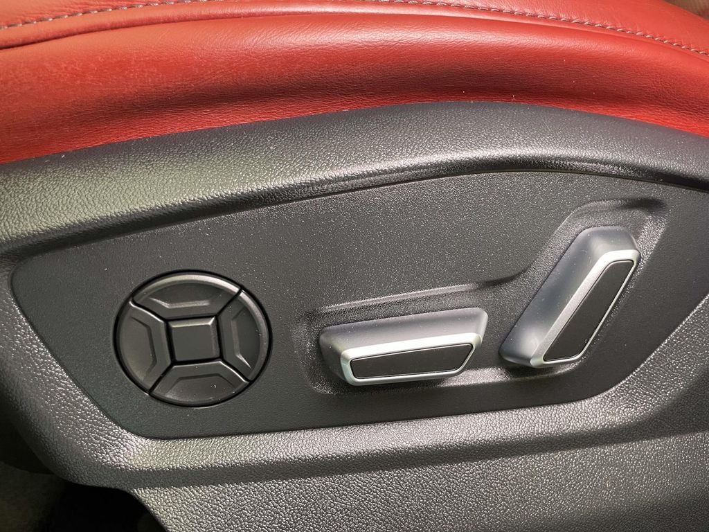 2025 Audi SQ8 4.0T Premium Plus quattro
