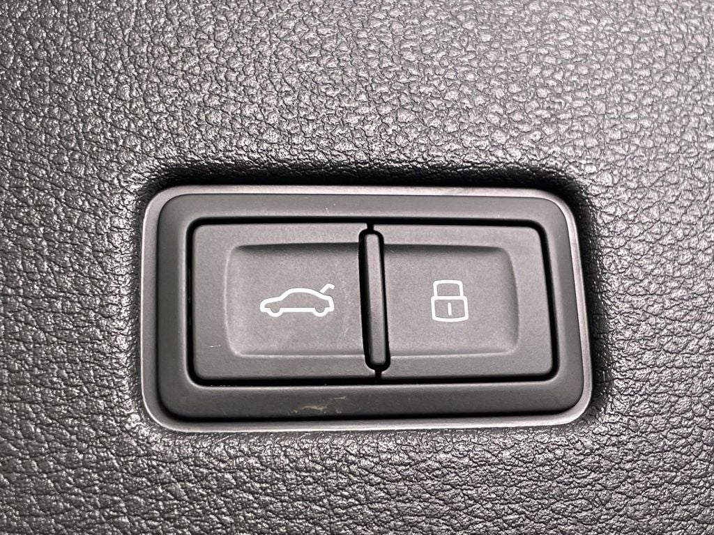 2025 Audi SQ8 4.0T Premium Plus quattro