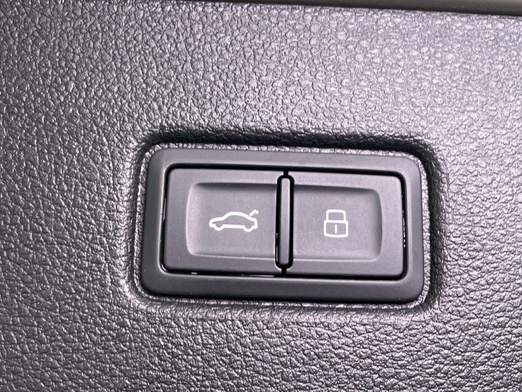 2023 Audi Q7 55 Premium quattro