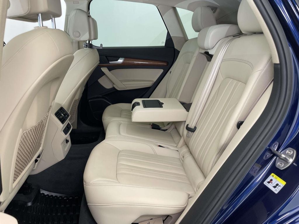 2023 Audi Q5 45 S line Premium quattro