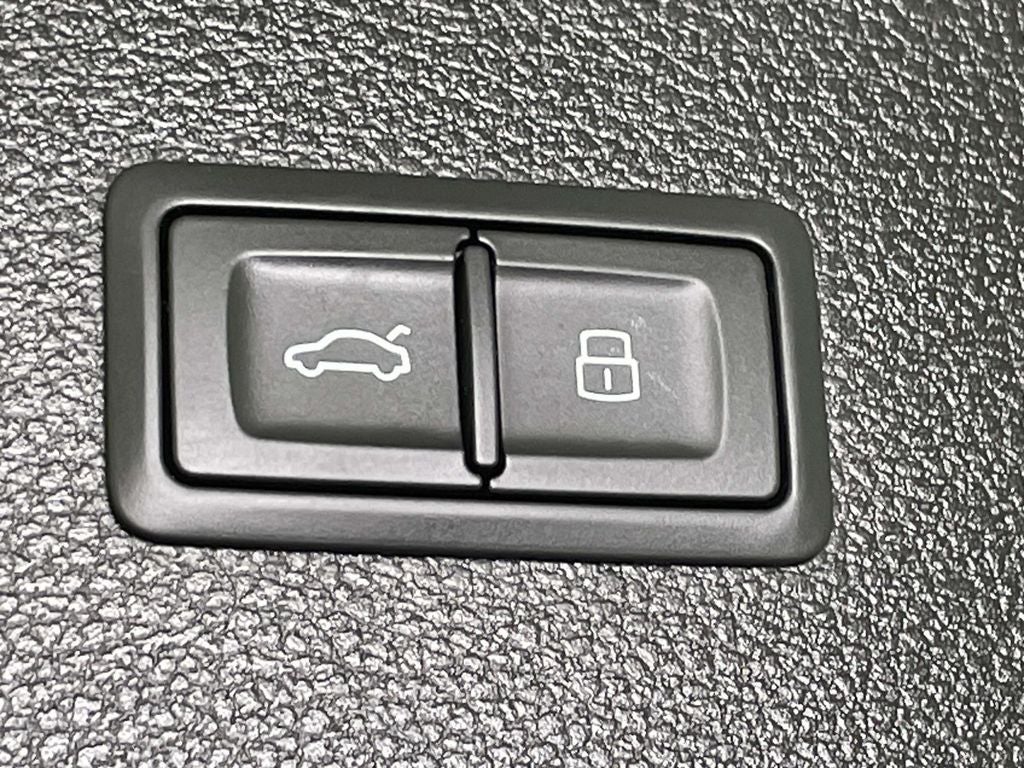 2022 Audi Q5 45 S line Premium quattro