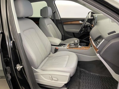 2022 Audi Q5 45 S line Premium quattro