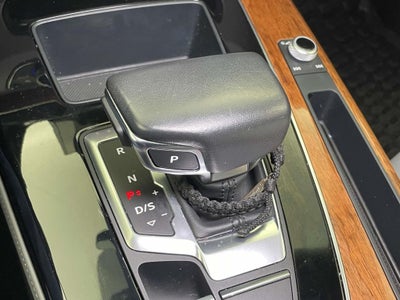 2022 Audi Q5 45 S line Premium quattro