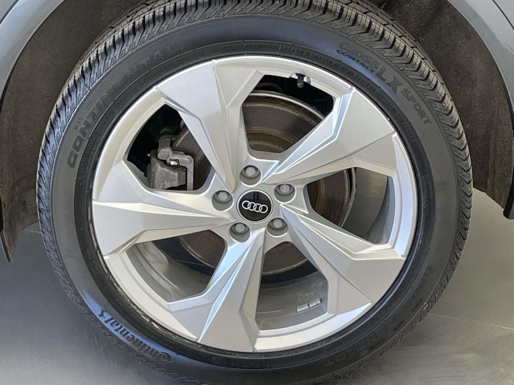 2023 Audi Q5 45 S line Premium quattro