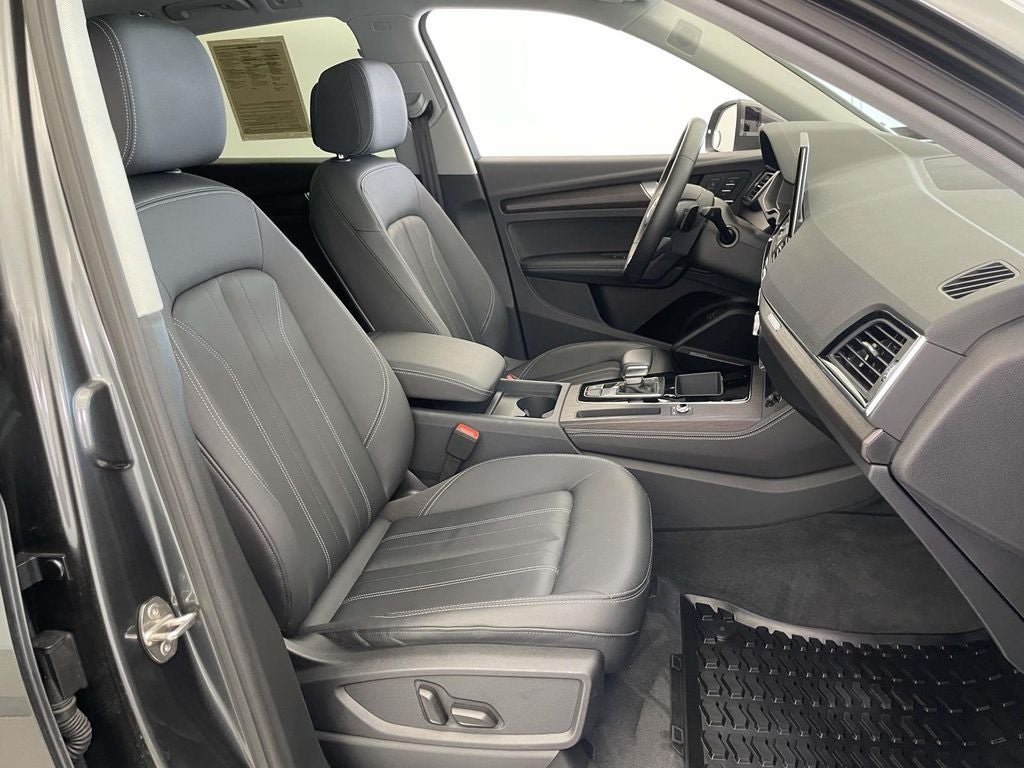 2023 Audi Q5 45 S line Premium quattro