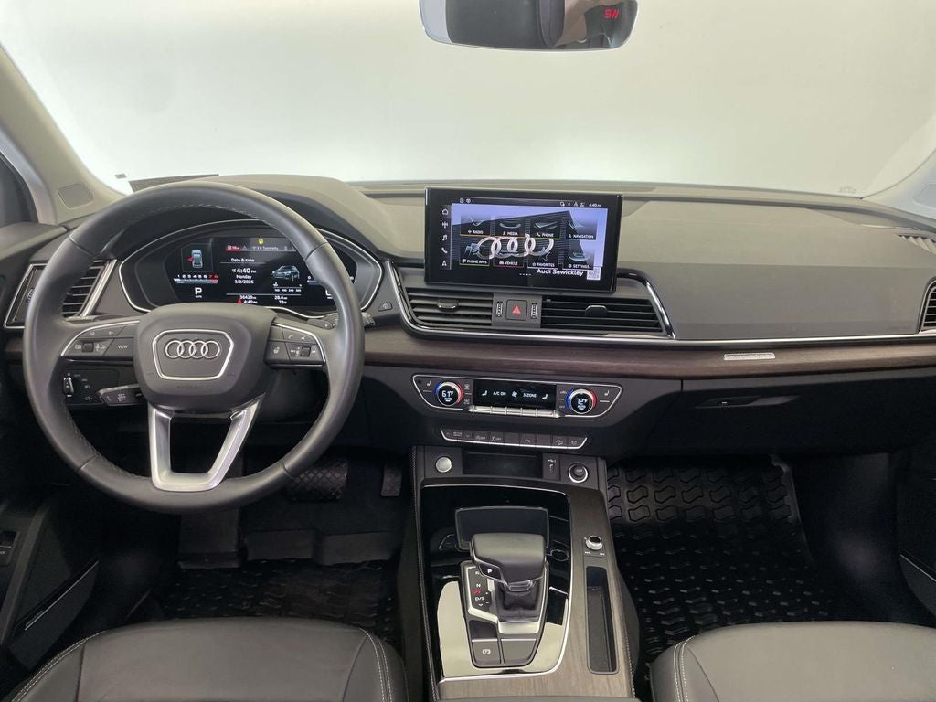 2023 Audi Q5 45 S line Premium quattro