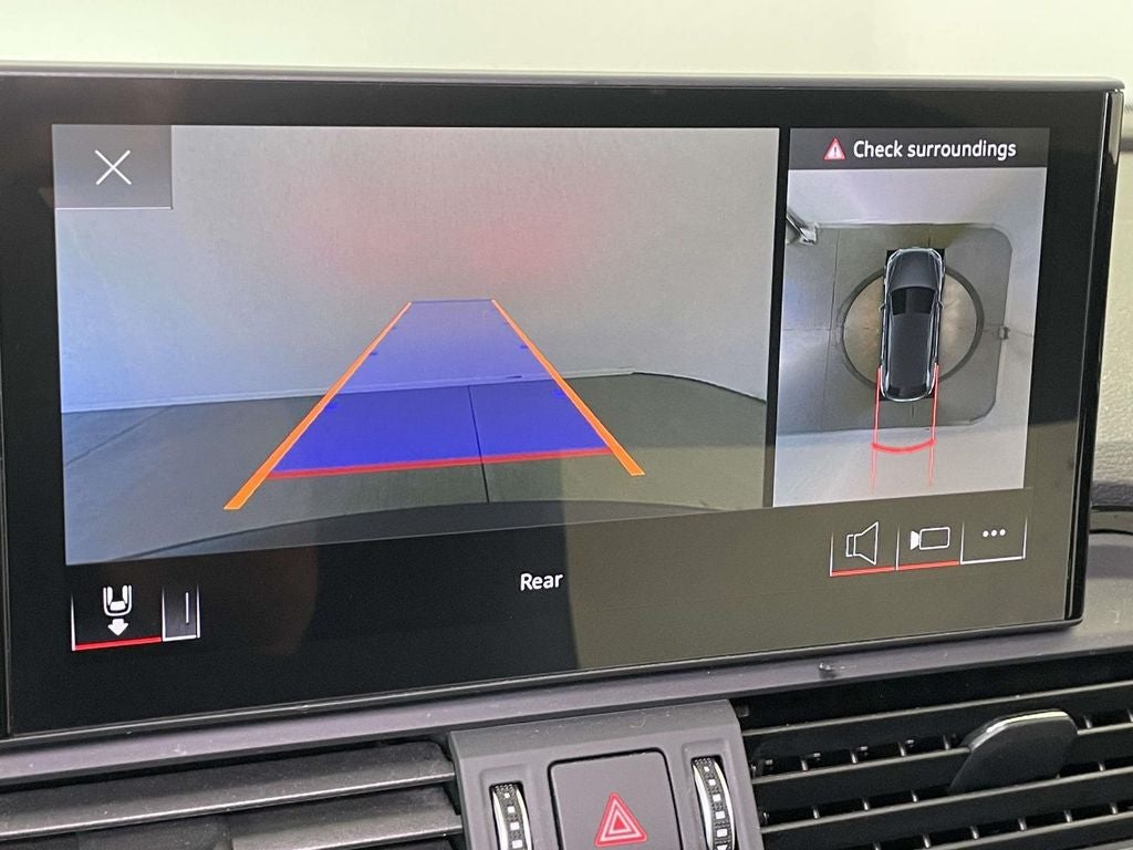 2023 Audi Q5 45 S line Premium quattro