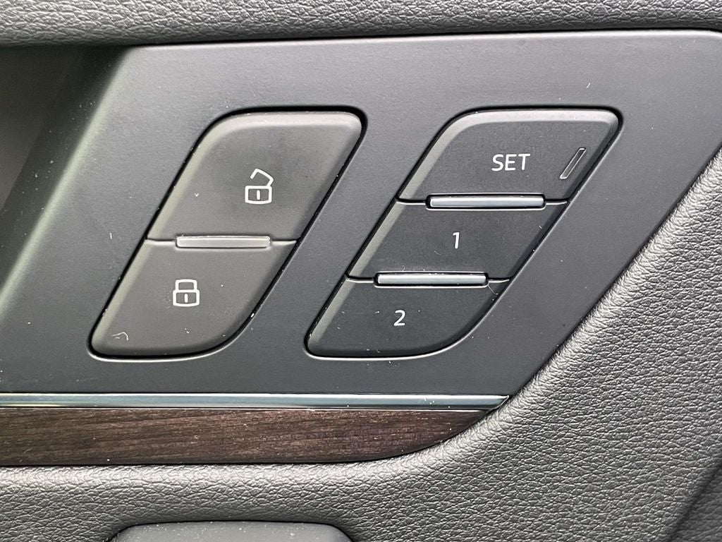 2023 Audi Q5 45 S line Premium quattro