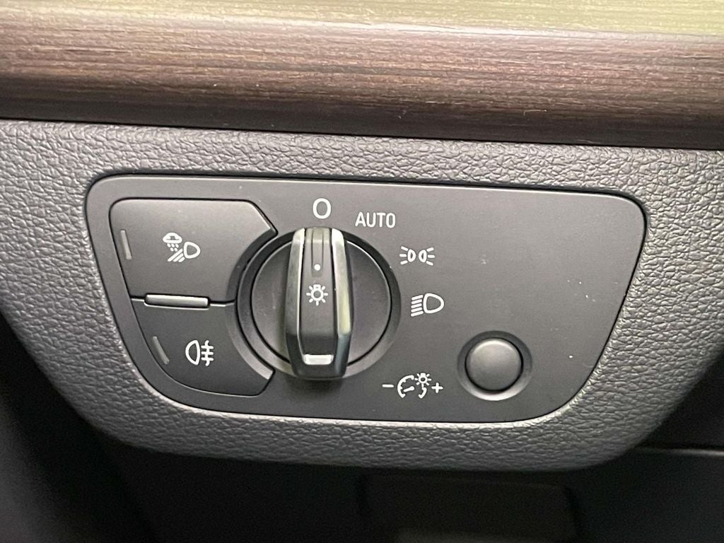 2023 Audi Q5 45 S line Premium quattro