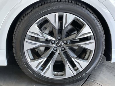 2025 Audi Q8 55 Prestige quattro