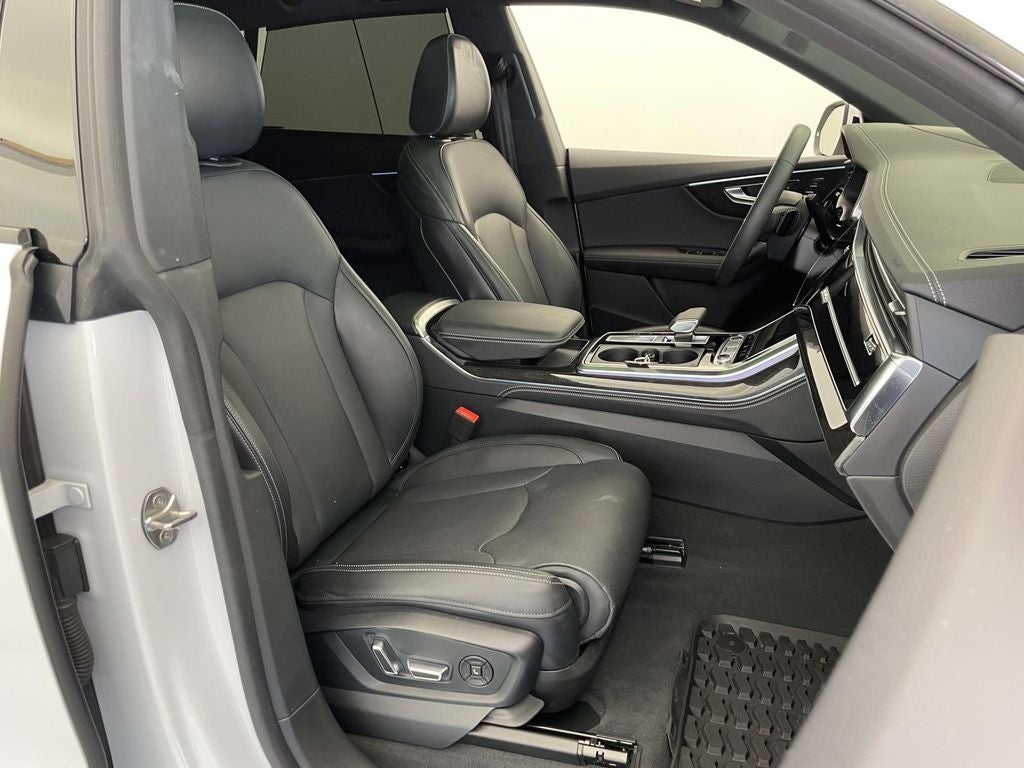 2025 Audi Q8 55 Prestige quattro