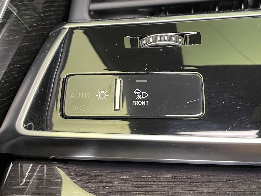 2025 Audi Q8 55 Prestige quattro