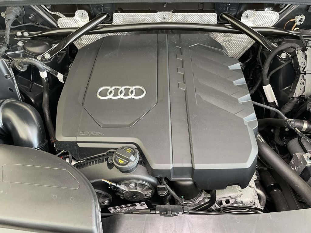 2023 Audi Q5 45 S line Premium quattro