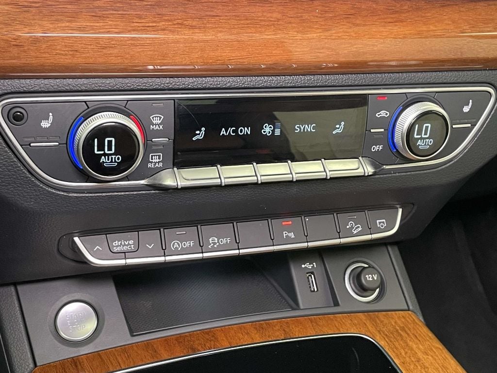 2023 Audi Q5 45 S line Premium quattro