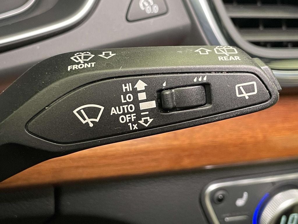 2023 Audi Q5 45 S line Premium quattro