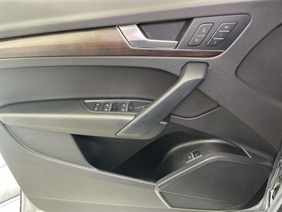 2023 Audi Q5 45 S line Premium quattro
