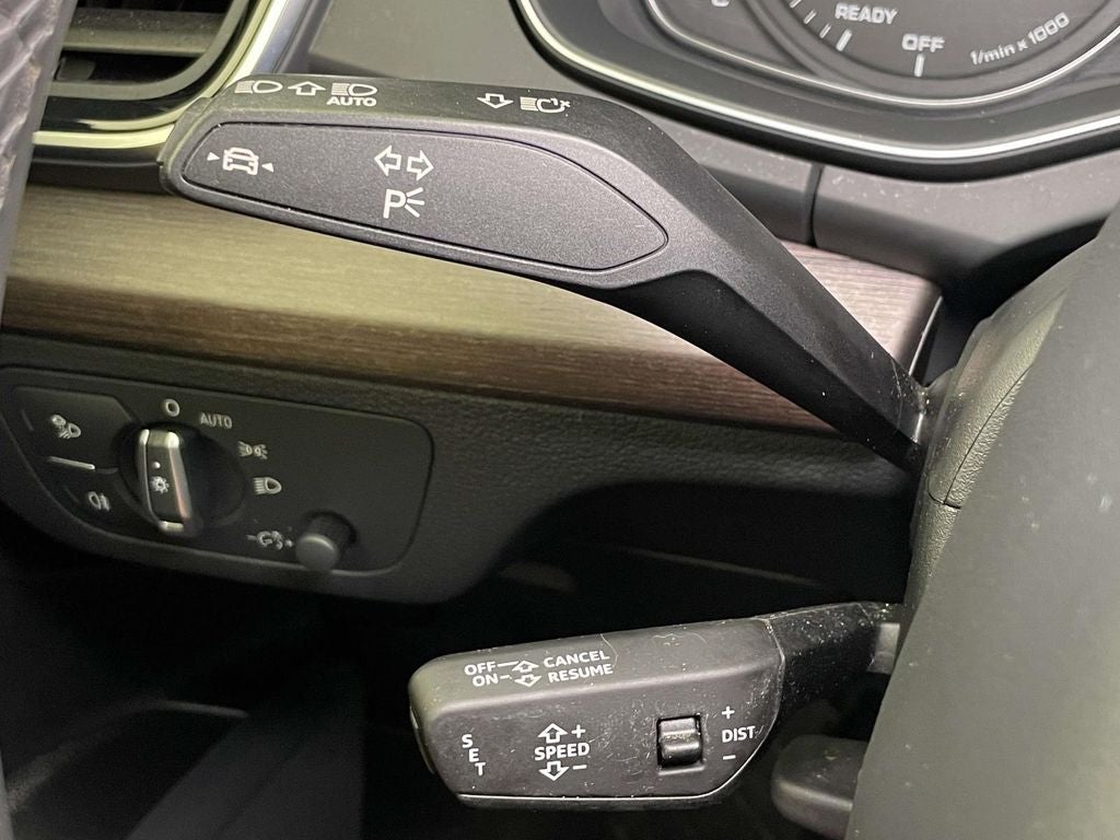 2023 Audi Q5 45 S line Premium quattro