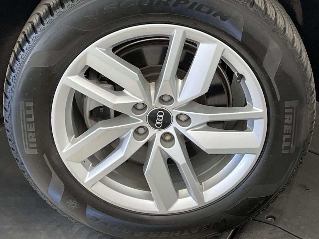 2023 Audi Q5 45 S line Premium quattro